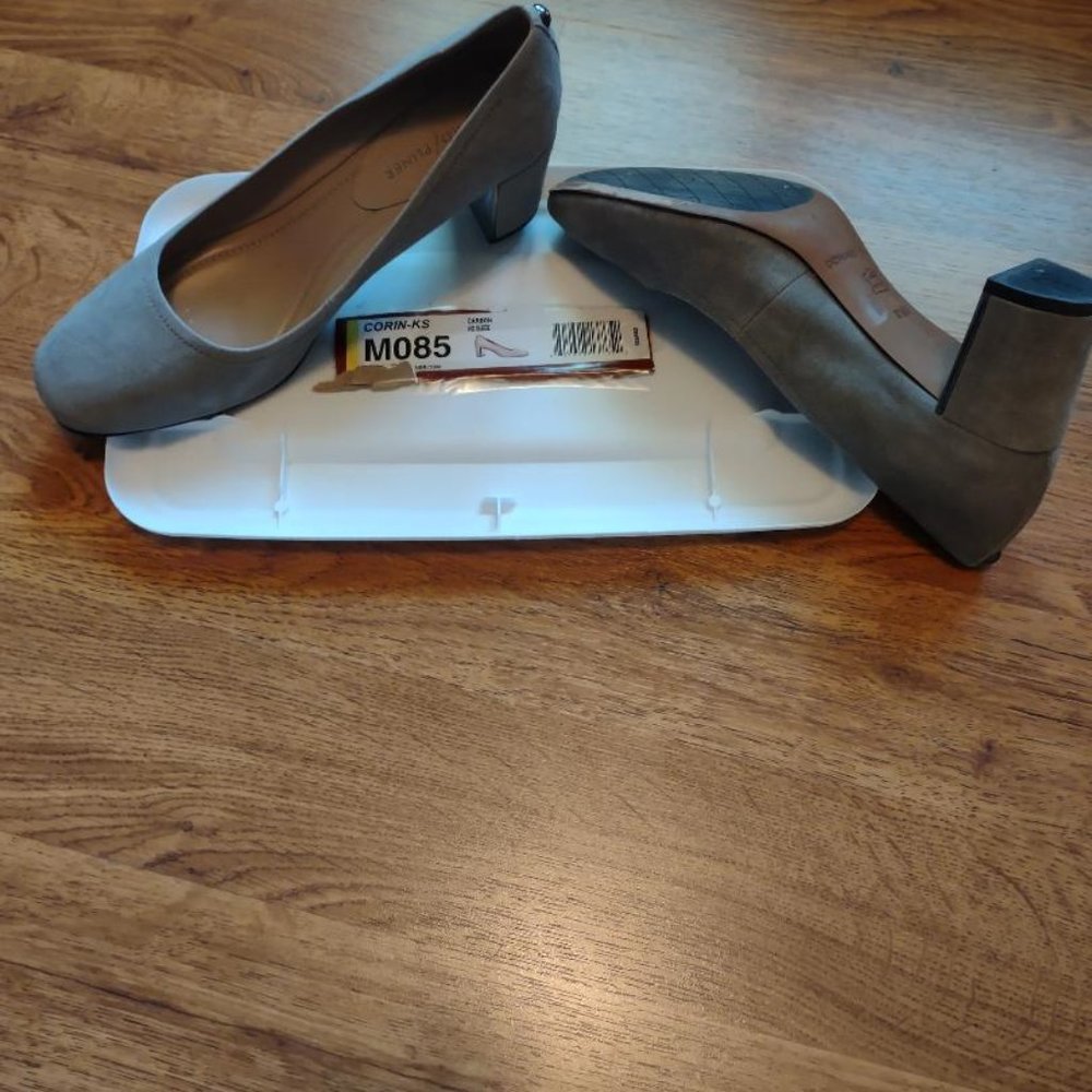 Donald Pliner Suede Light Grey Shoes with Block Heels